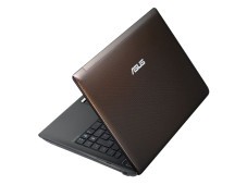 Asus N82JV-VX020V: Multimedia-Notebook mit USB 3.0